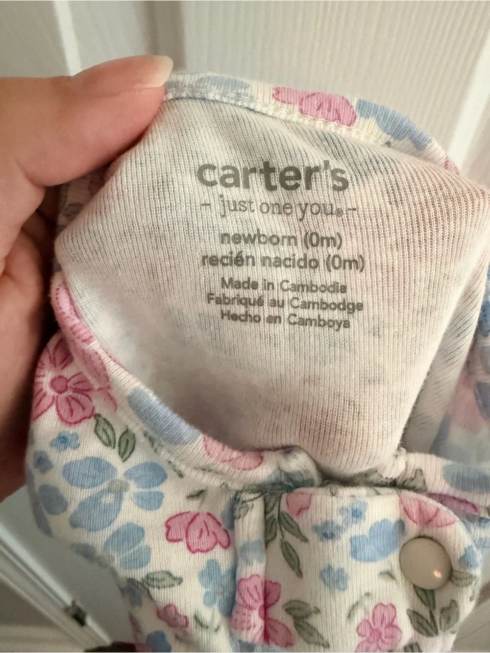 Carter’s Newborn Footed Sleeper Bundle | 2 Zip Pajamas | EUC | Newborn